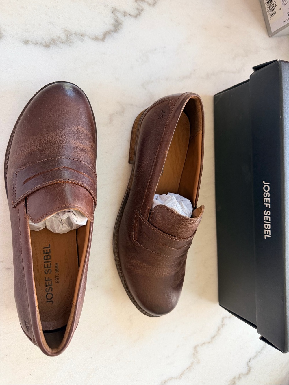 Josef Seibel Women’s Brown Leather Slip-On Loafers